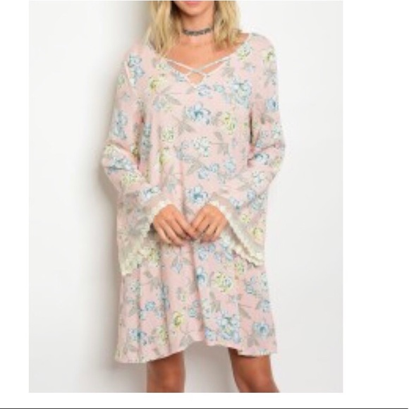 NEW BOUTIQUE DRESS - Picture 1 of 3